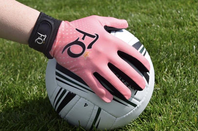 Field Queens 'Empower' GAA Glove - Pink