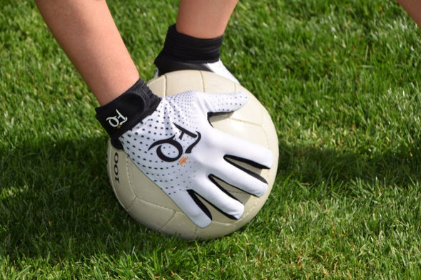 Field Queens 'Empower' GAA Glove - White